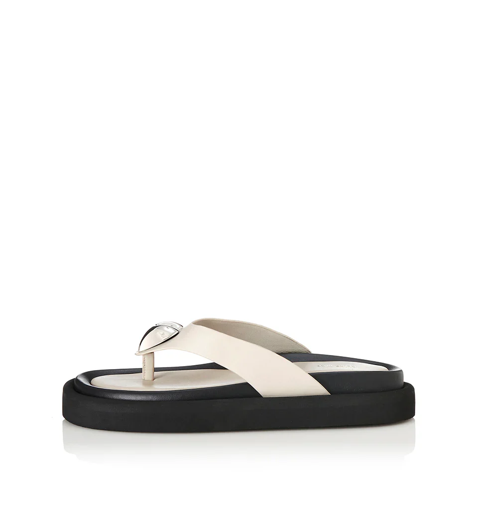 ALIAS MAE Womens Ana Leather Sandals - Bone - Image 2