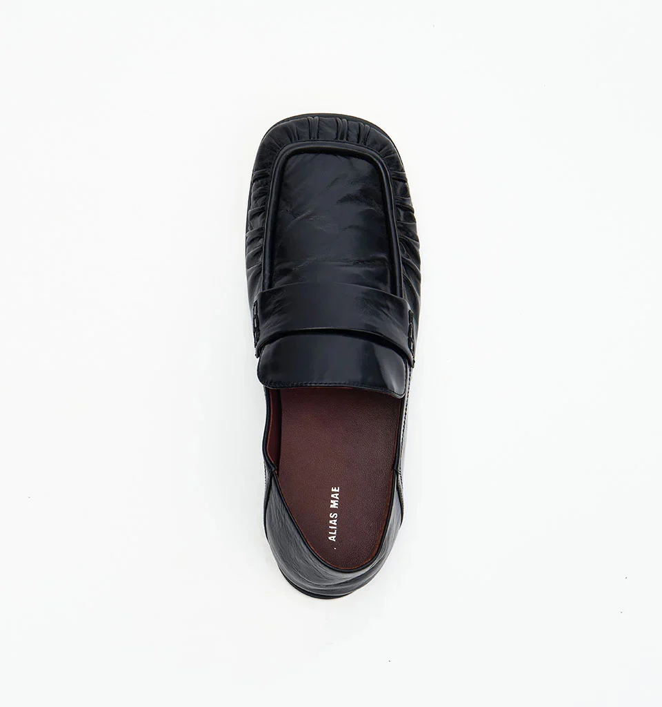 ALIAS MAE Womens Kruz Loafers in Black Oily Leather - Image 3