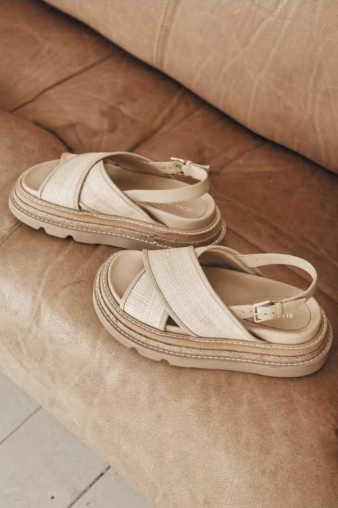 ALIAS MAE Womens Verona Sandals - Natural / Natural Raffia - Image 2