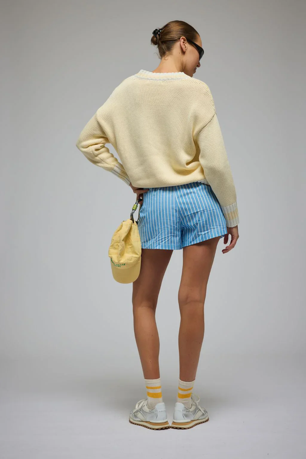 ARAMINTA JAMES Womens AJ V-Neck Knit Sweater Lemon Cream - Image 4