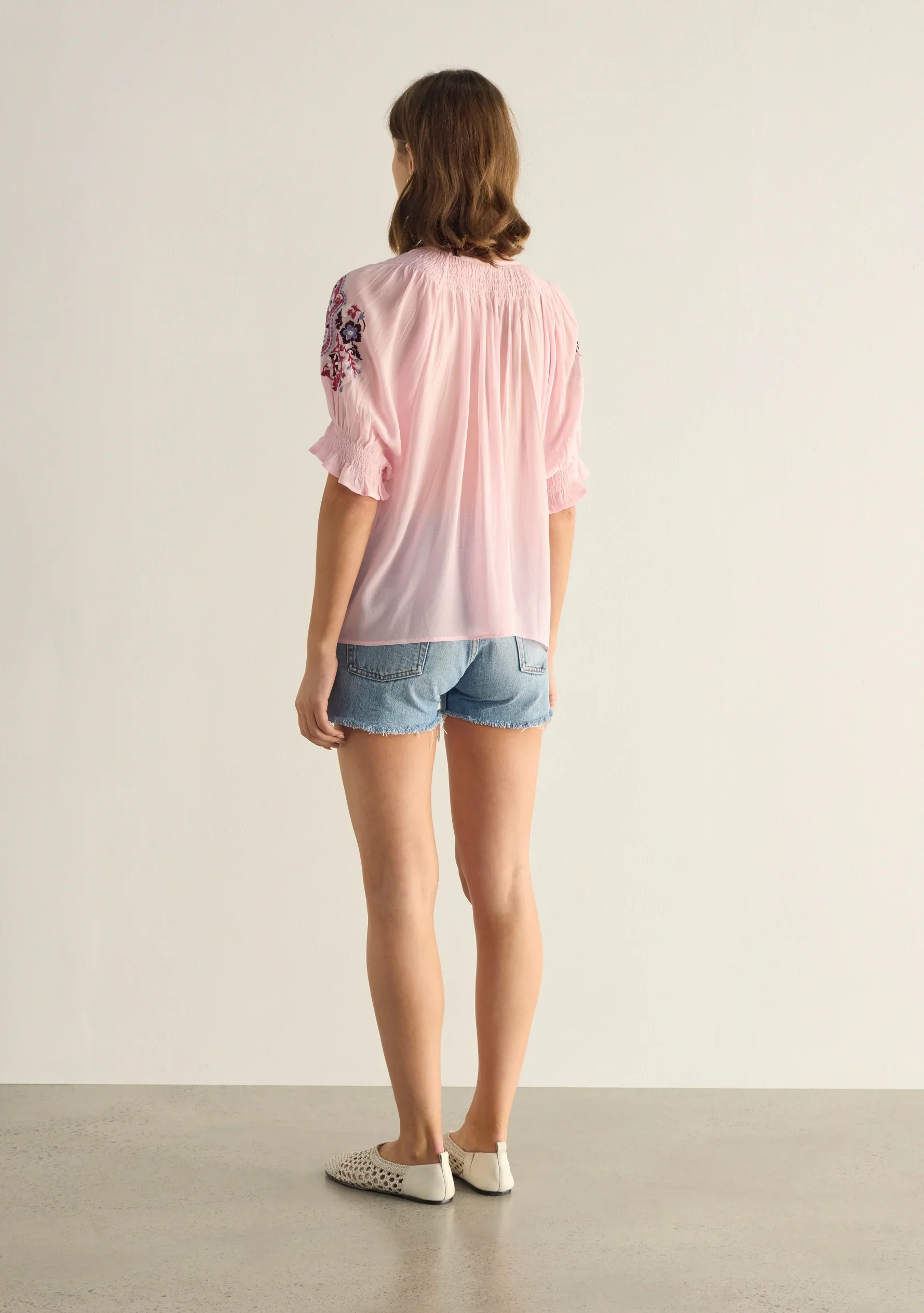 AUGUSTE THE LABEL Womens Indra Embroidered Blouse in Pink - Image 4