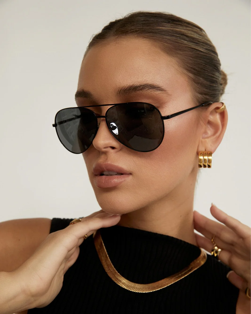 BANBE EYEWEAR Womens The Taylor Sunglasses - Black/ Black Fade - Image 8