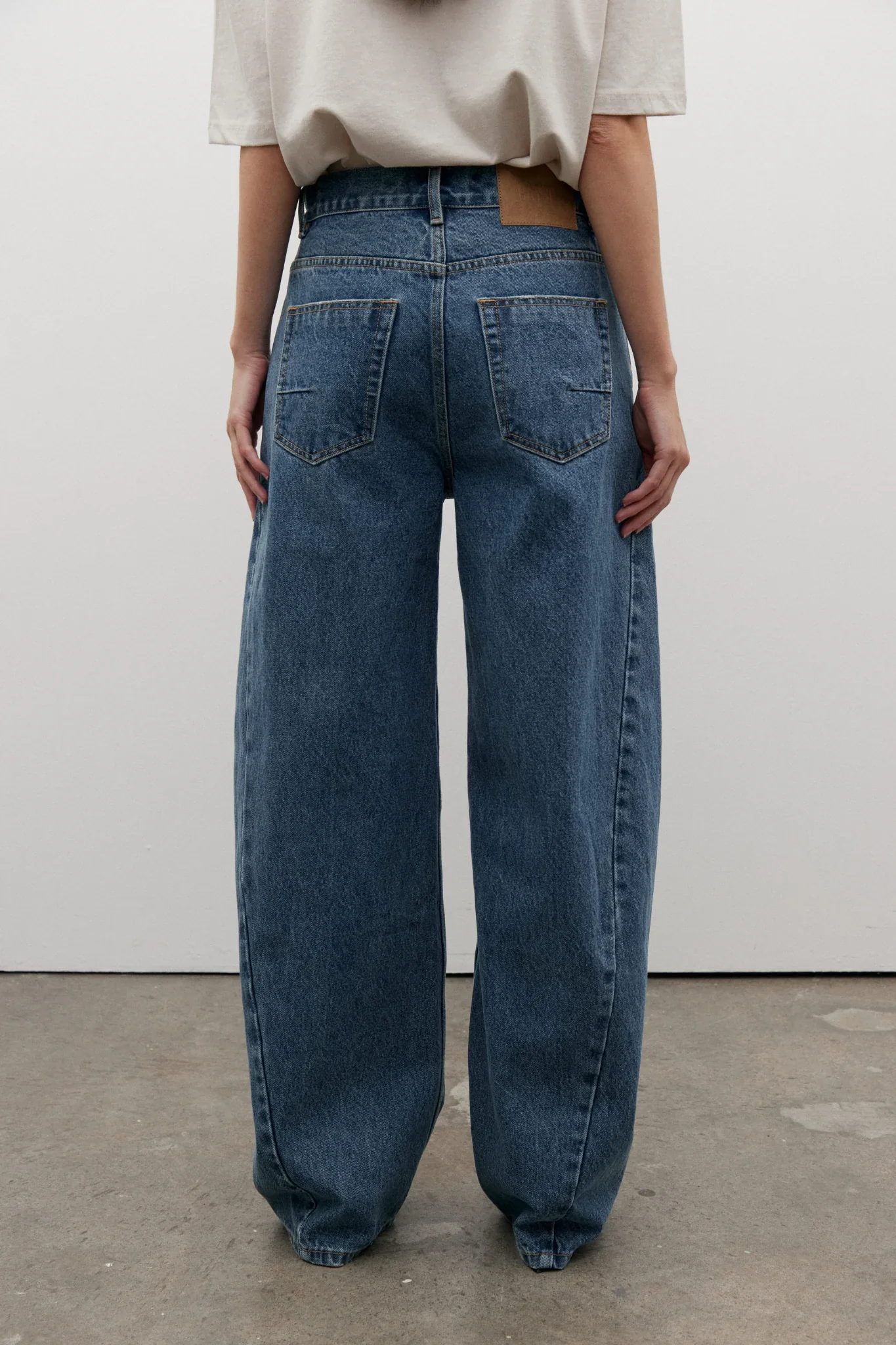 BAYSE BRAND Womens Brooklyn Barrel Leg Jean - True Blue - Image 4