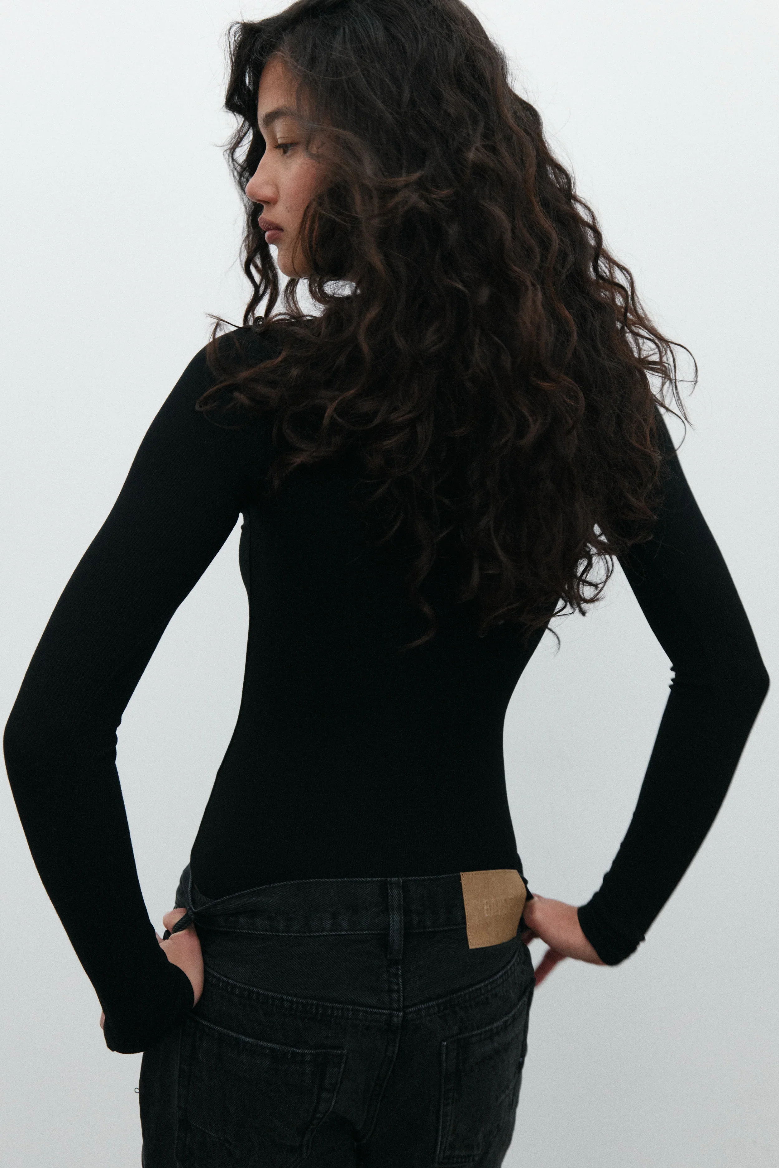 BAYSE BRAND Womens Elise Long Sleeve Bodysuit - Black - Image 5