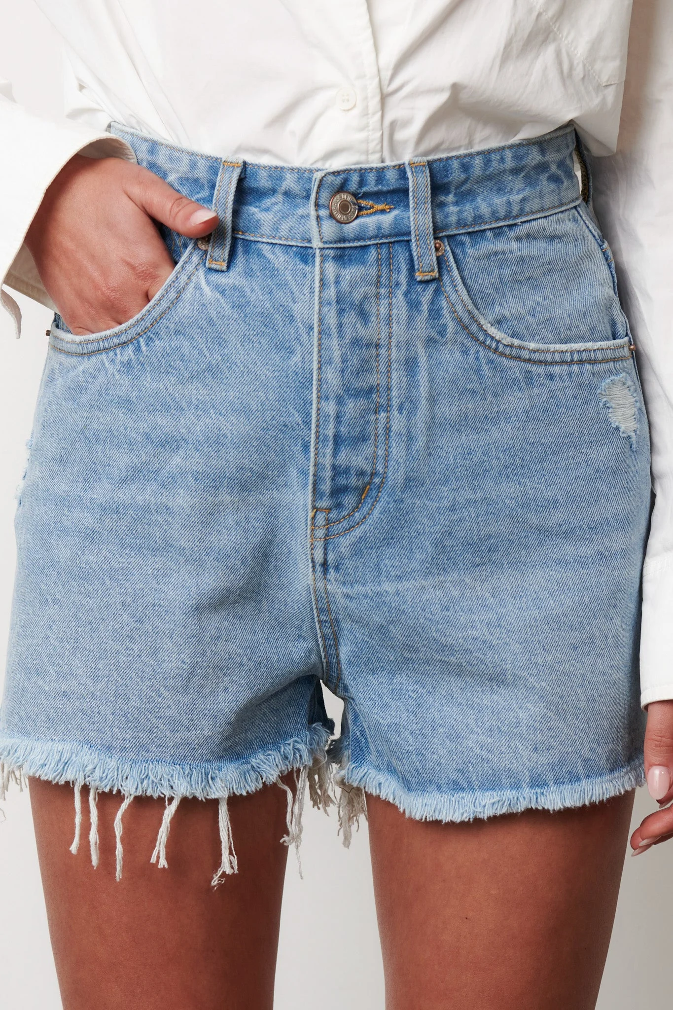 BAYSE BRAND Womens Malibu Denim Short - Hollywood Blue - Image 5