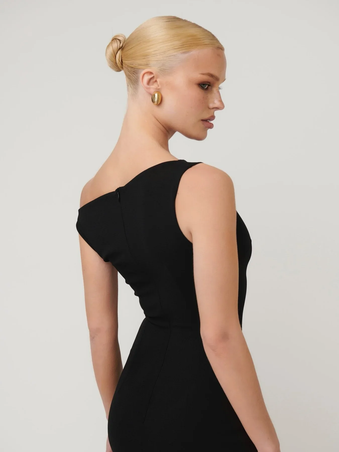 Effie Kats Inaya Gown Black – Formal Event Dress Evening Wear - Image 3