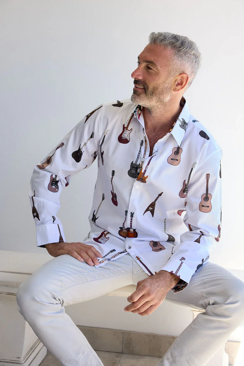 ENGLISH LAUNDRY Mens Sheffield Long Sleeve Shirt in White w Guitar Print - Image 2