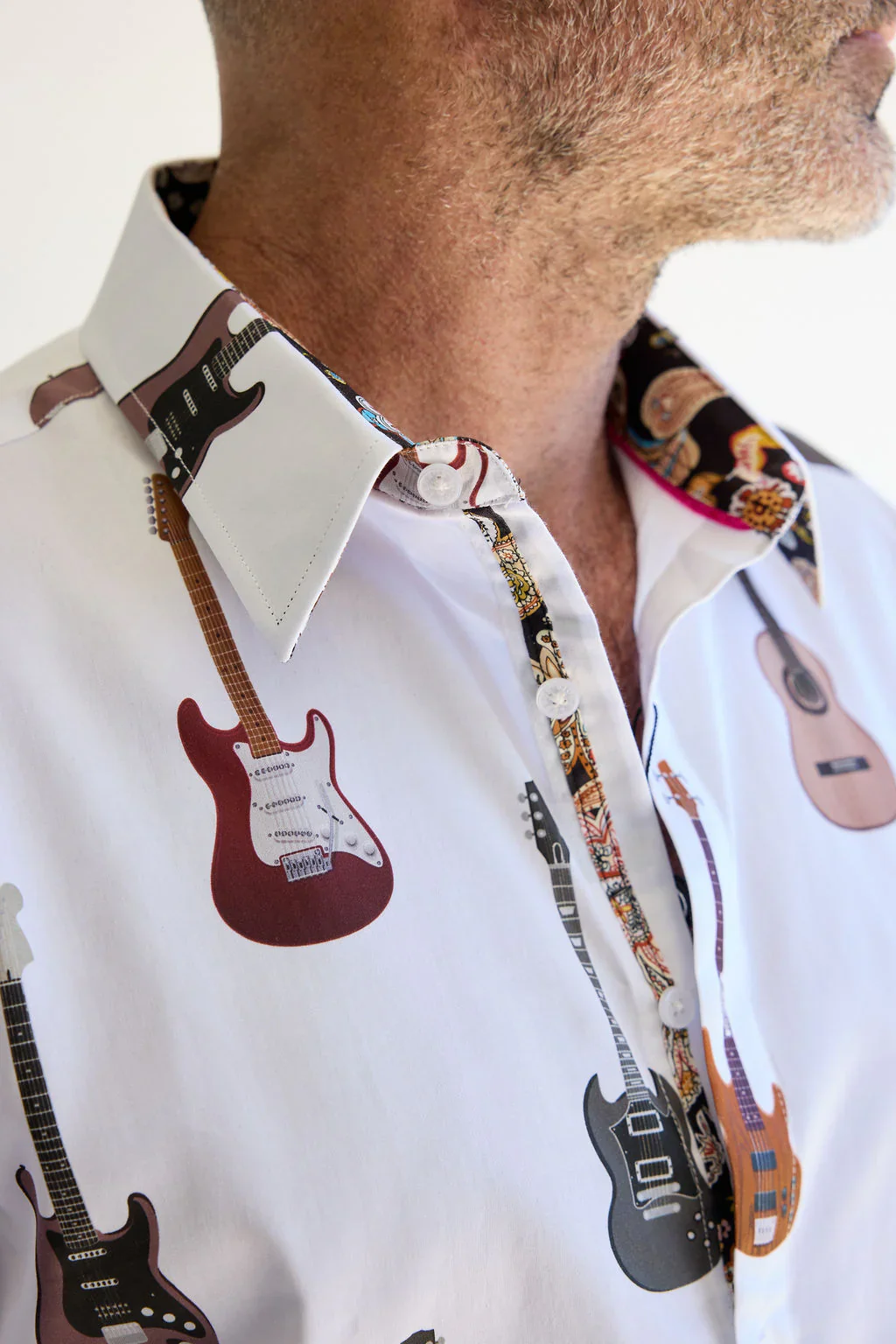 ENGLISH LAUNDRY Mens Sheffield Long Sleeve Shirt in White w Guitar Print - Image 3