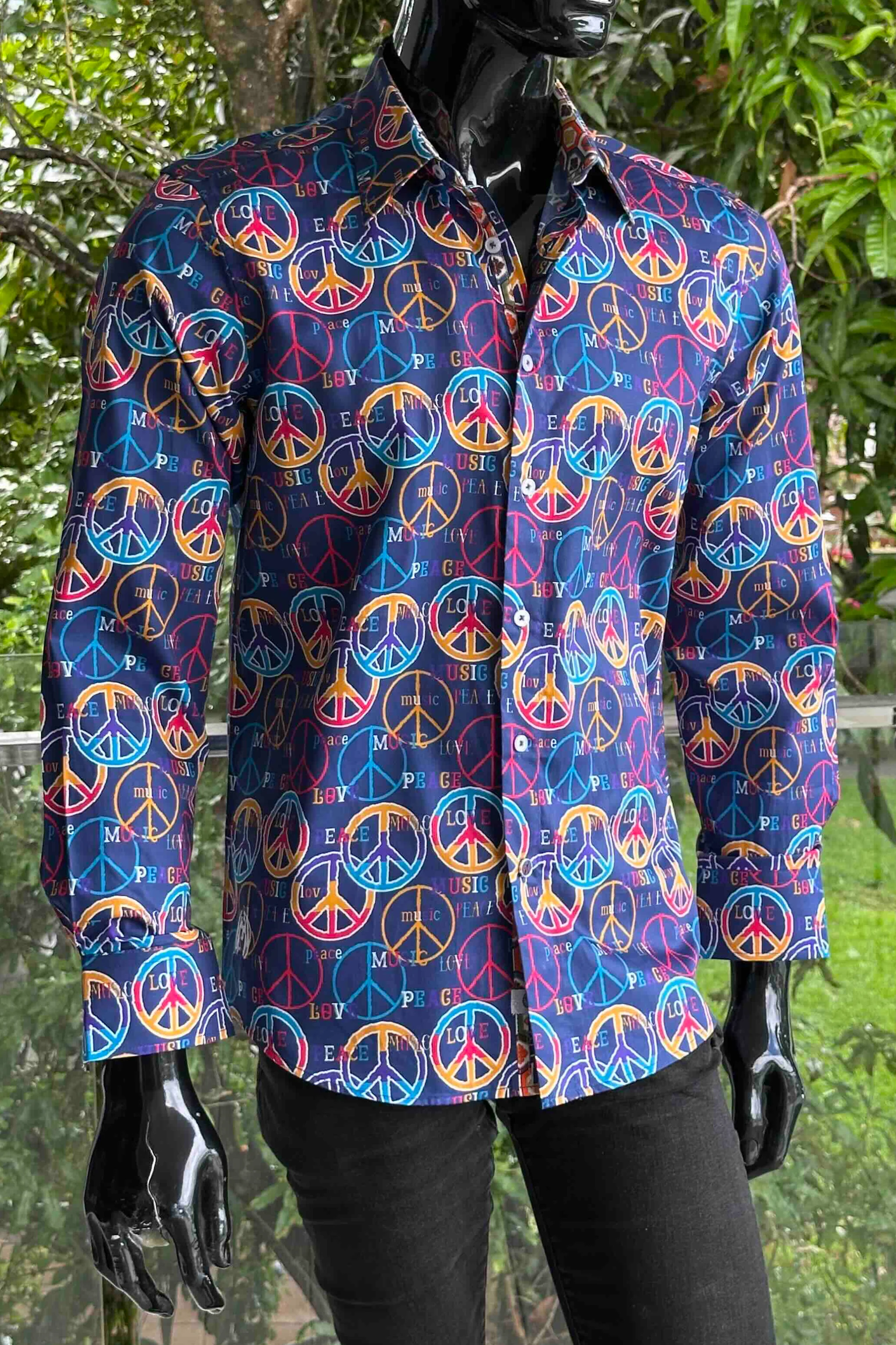 ENGLISH LAUNDRY Mens Wembly Long Sleeve Shirt in Peace Print - Image 7