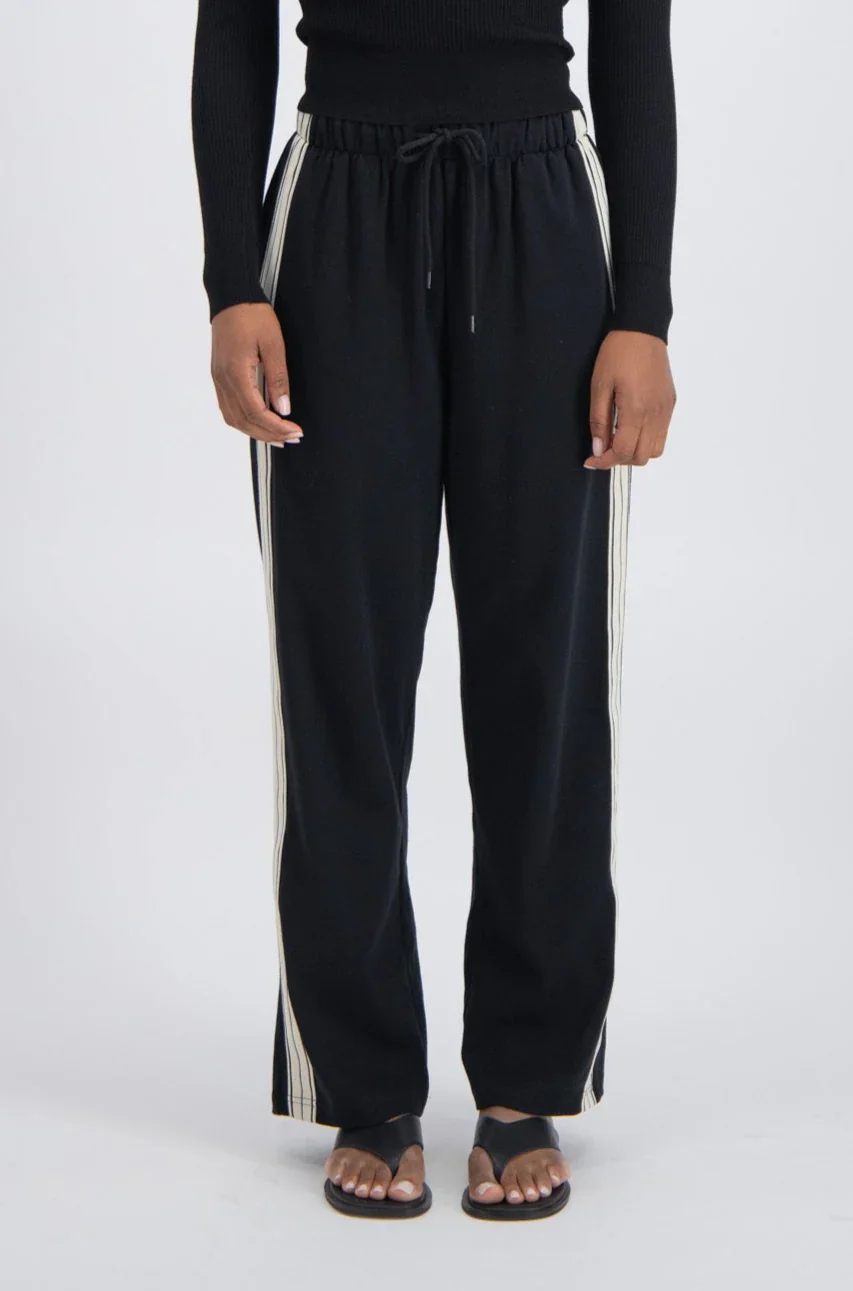 JASMINE ALEXA Womens Panarea Trackpant Black - Image 5