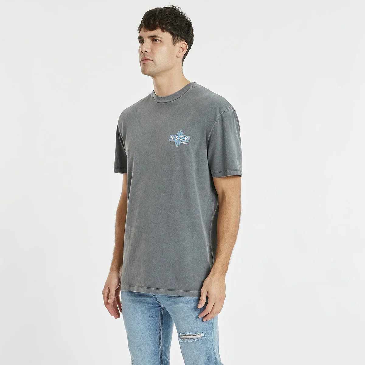 KISS CHACEY Mens Cavalleri Relaxed Tee Shirt Pigment Asphalt - Image 4