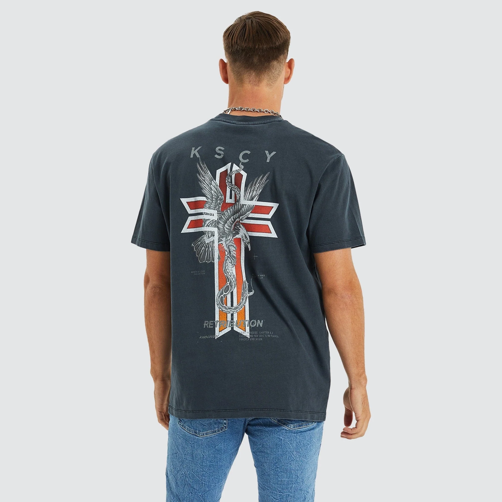 KISS CHACEY Mens Devotion Relaxed Tee Shirt - Pigment Anthracite - Image 4