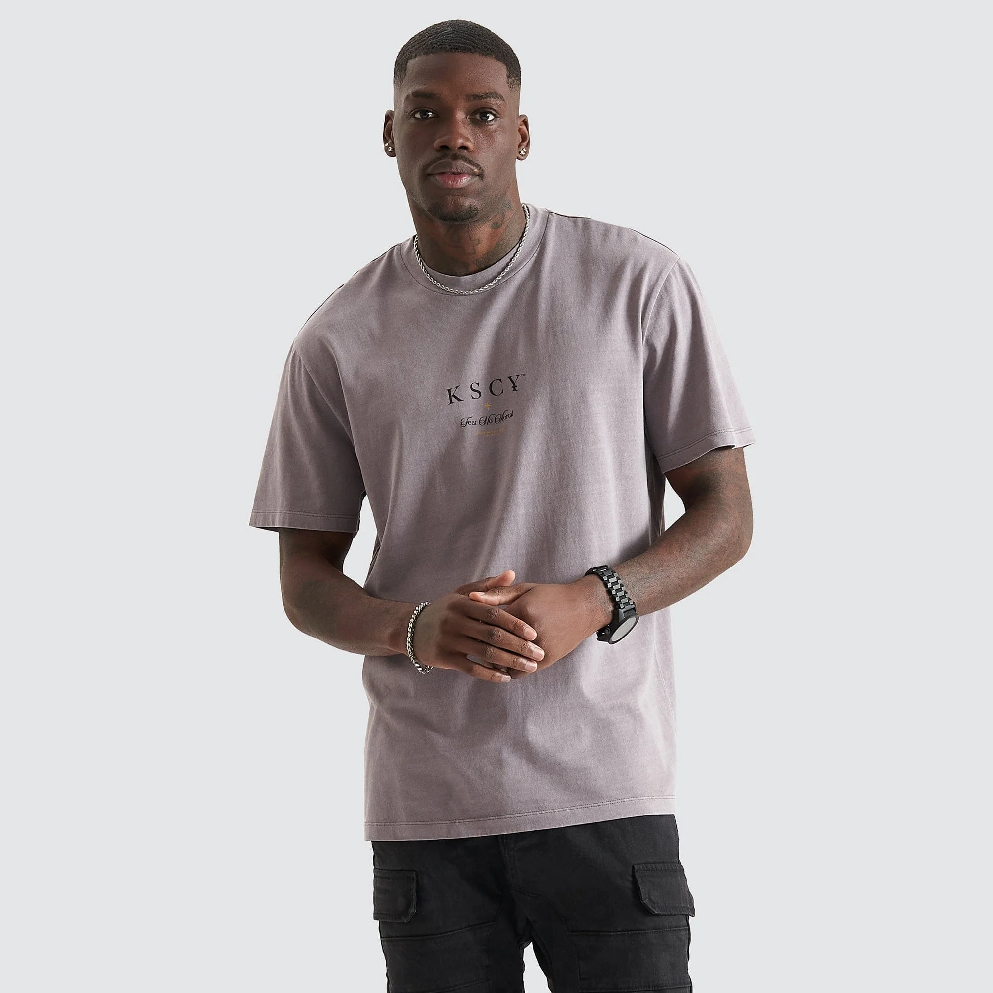 KISS CHACEY Mens Mercia Relaxed Tee Shirt - Pigment Cinder - Image 5