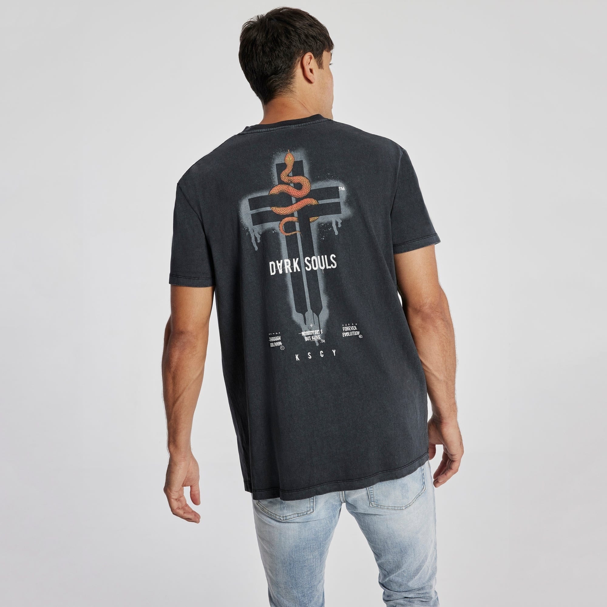 KISS CHACEY Mens Poison Relaxed Tee Shirt Pigment Black - Image 3