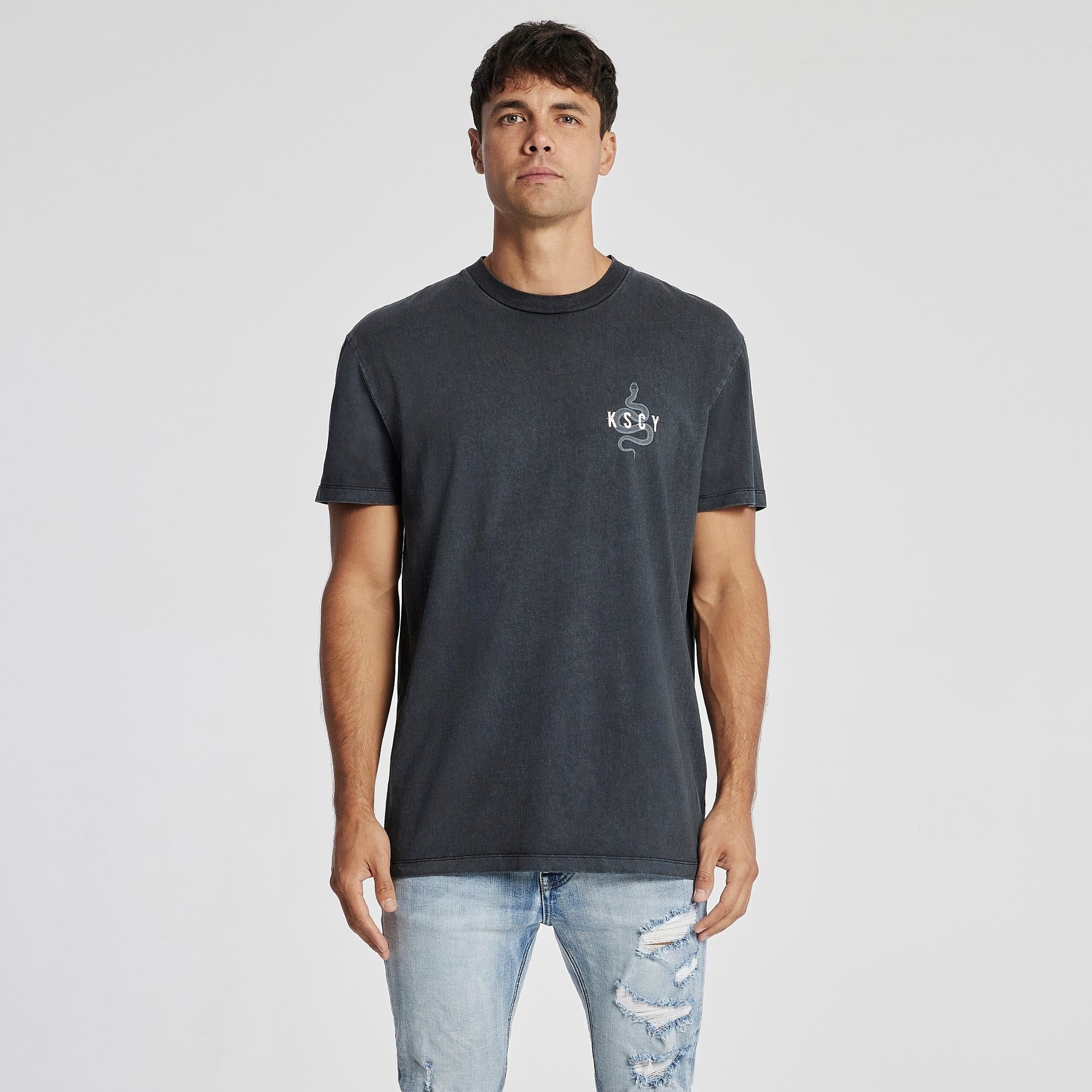 KISS CHACEY Mens Poison Relaxed Tee Shirt Pigment Black - Image 8