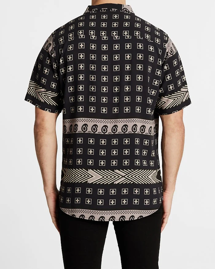 Kiss Chacey MENS SOUTHPORT RELAXED FIT SHORT SLEEVE SHIRT - BLACK PRINT - Image 2