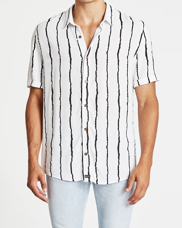 Kiss Chacey MENS UMBRA RELAXED SHORT SLEEVE SHIRT - WHITE / BLACK PRINT - Image 3