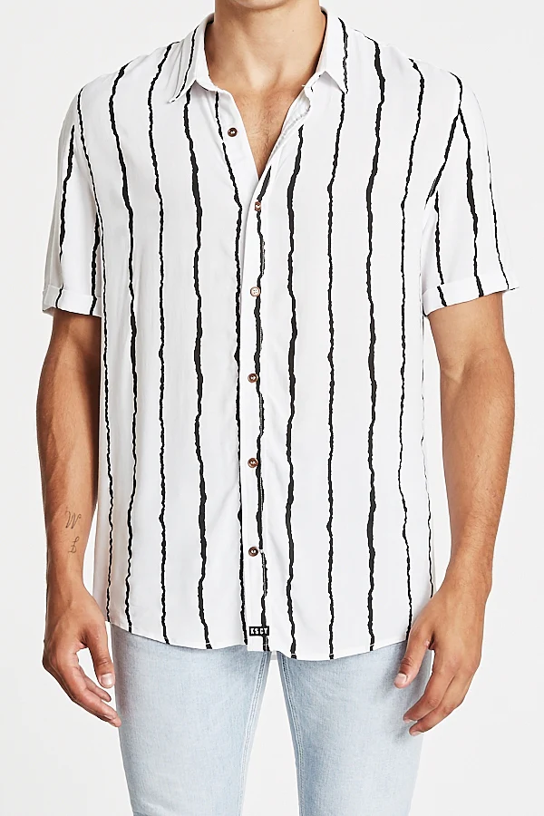 Kiss Chacey MENS UMBRA RELAXED SHORT SLEEVE SHIRT - WHITE / BLACK PRINT - Image 4