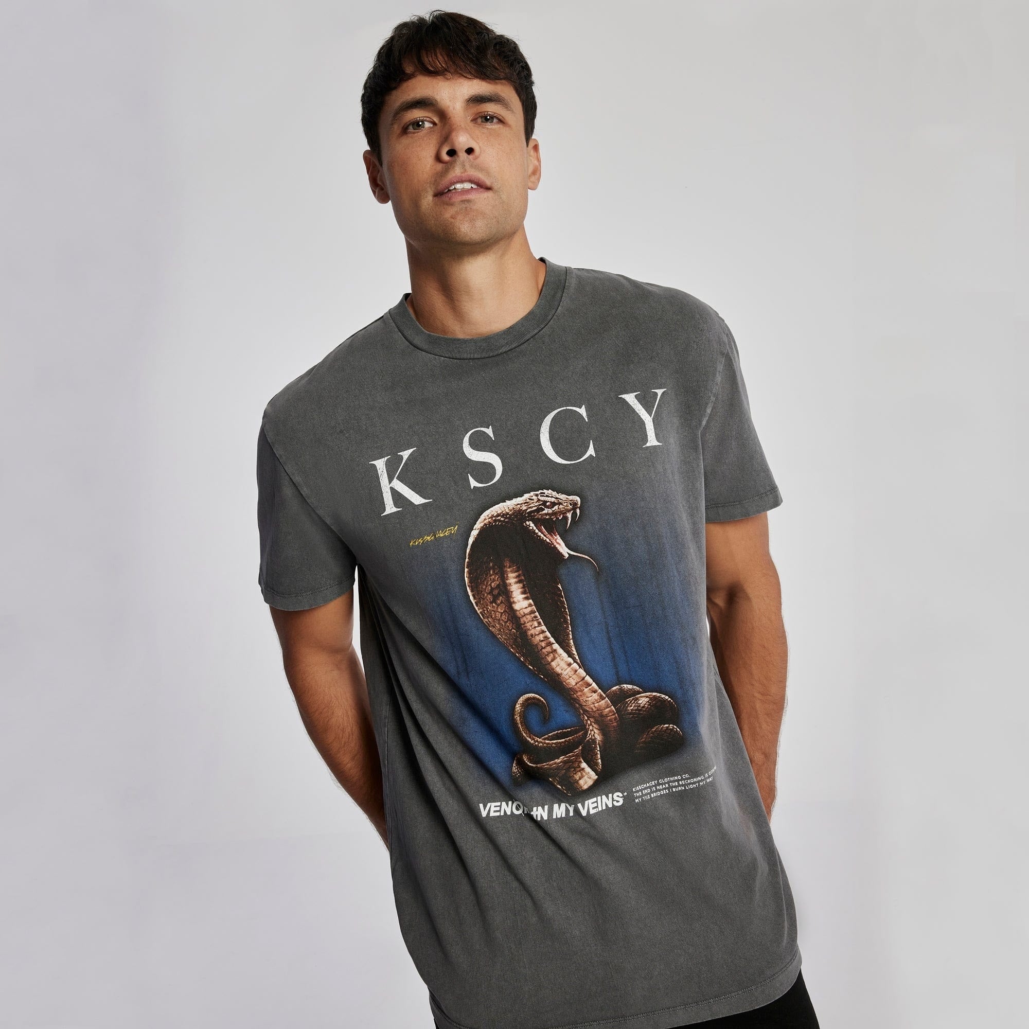 KISS CHACEY Mens Venom Relaxed Tee Shirt Mineral Asphalt - Image 6
