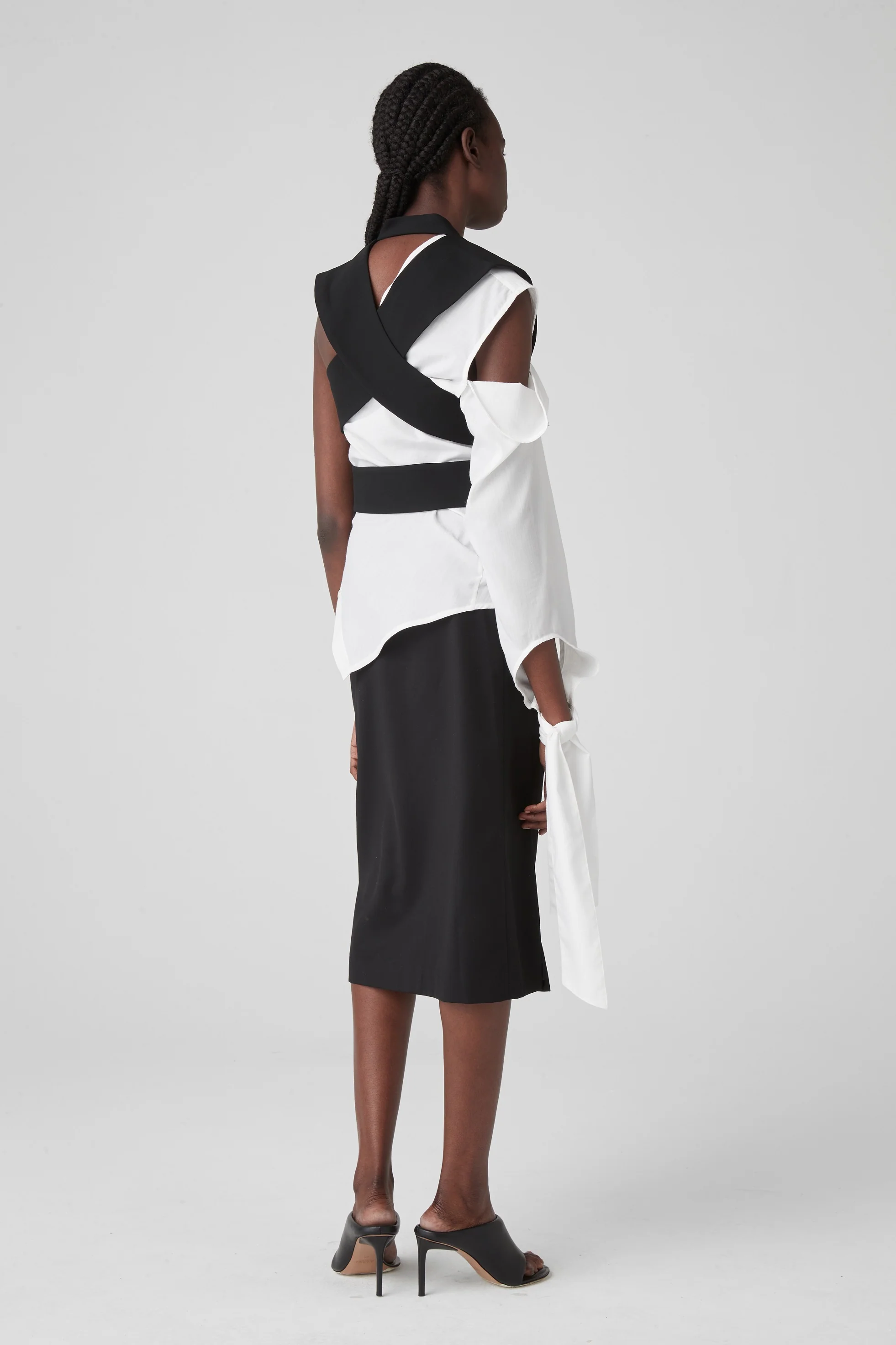 LARA WORTHINGTON x ATOIR Womens 001 Vest Black - Image 4