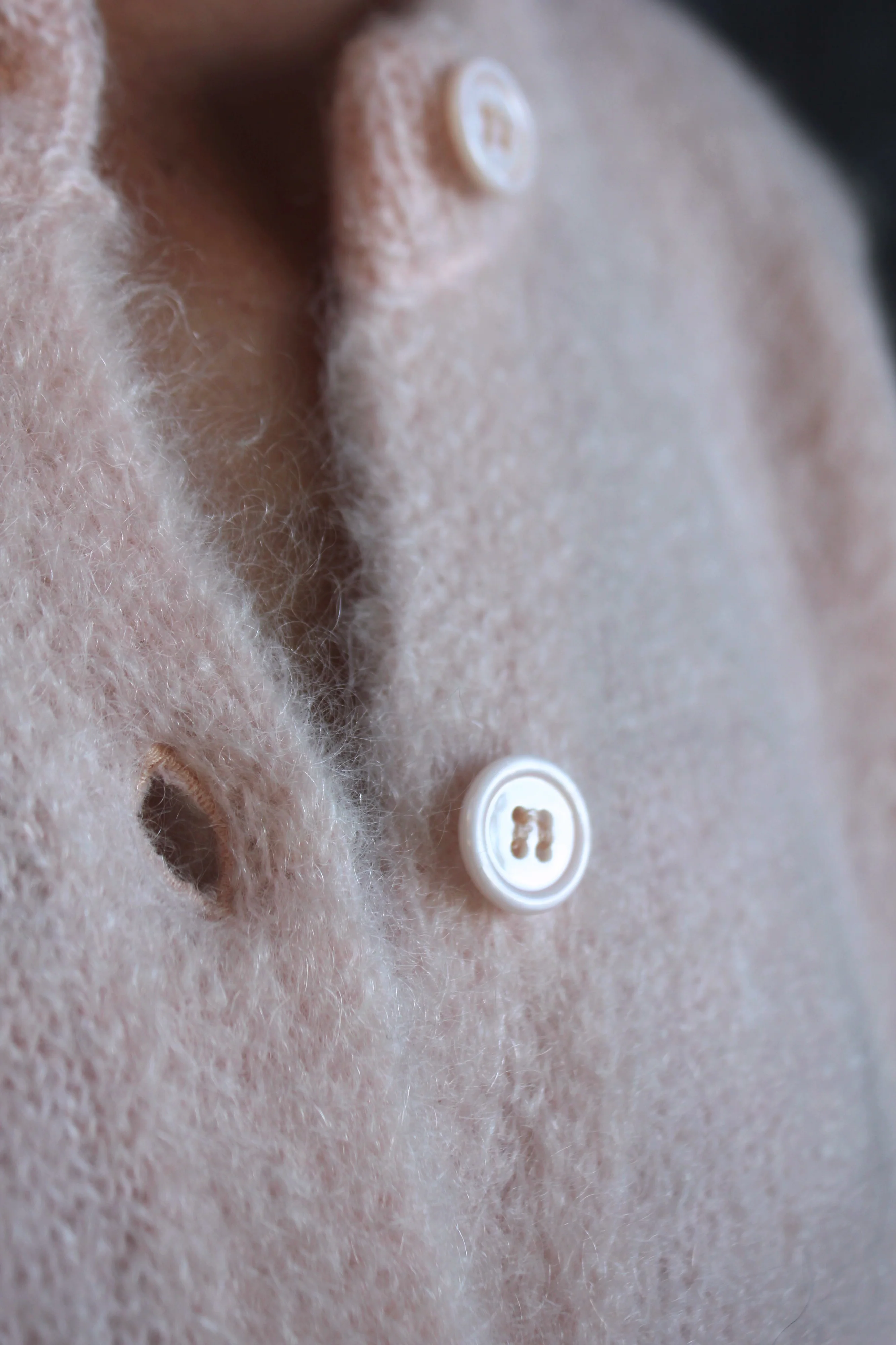 MAISON ANJE Womens Lunivers Kid Mohair Cardi Macaron - Image 4