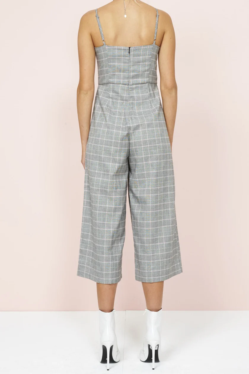 MinkPink POWER TRIP CROPPED CHECK JUMPSUIT - Grey Check - Image 4