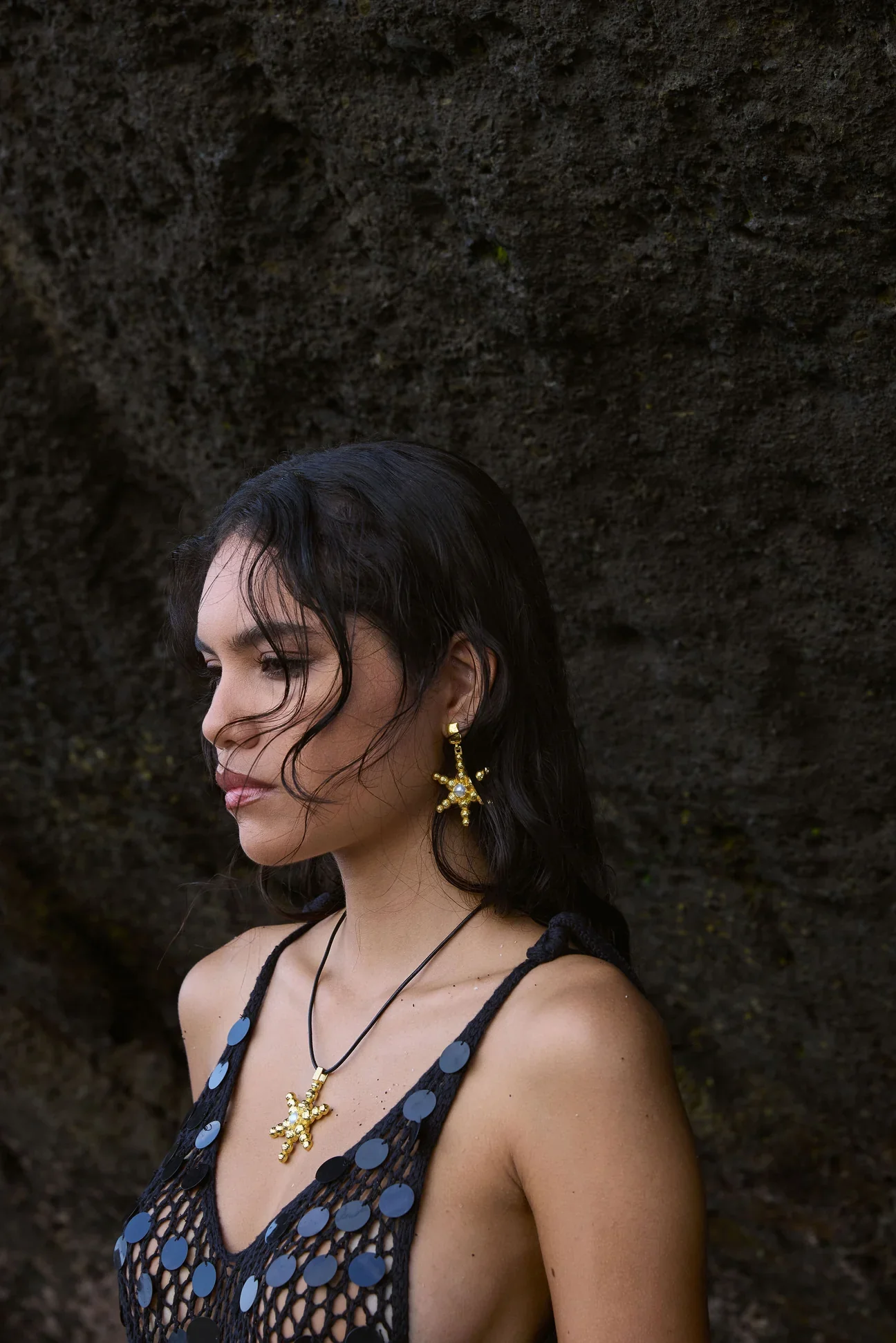 MOUNTAIN & MOON Womens Thea Earrings - Gold Pearl - Image 7