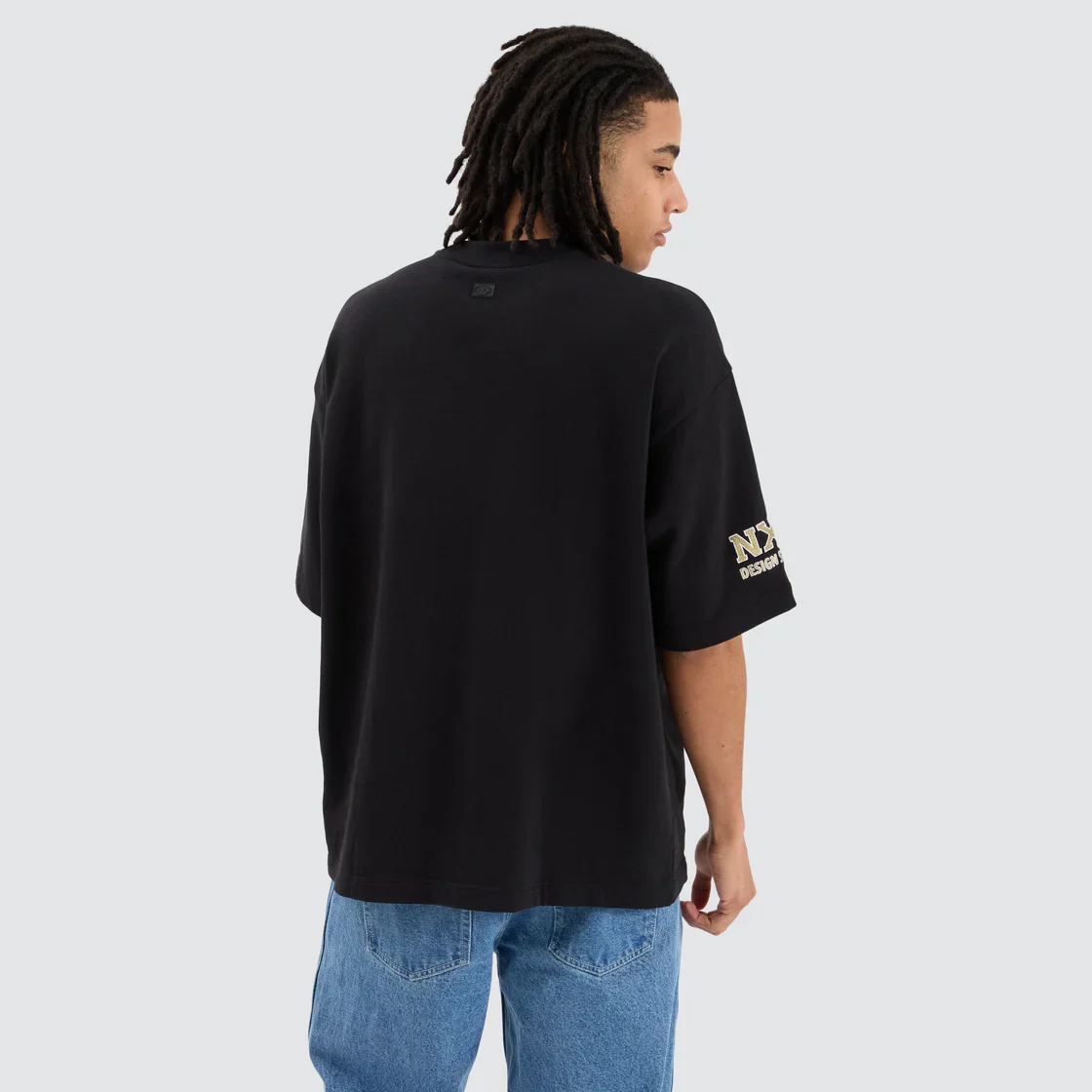 NENA & PASADENA AFL Mens Collingwood Magpies Mega Loop Back Tee Shirt - Jet Black - Image 4