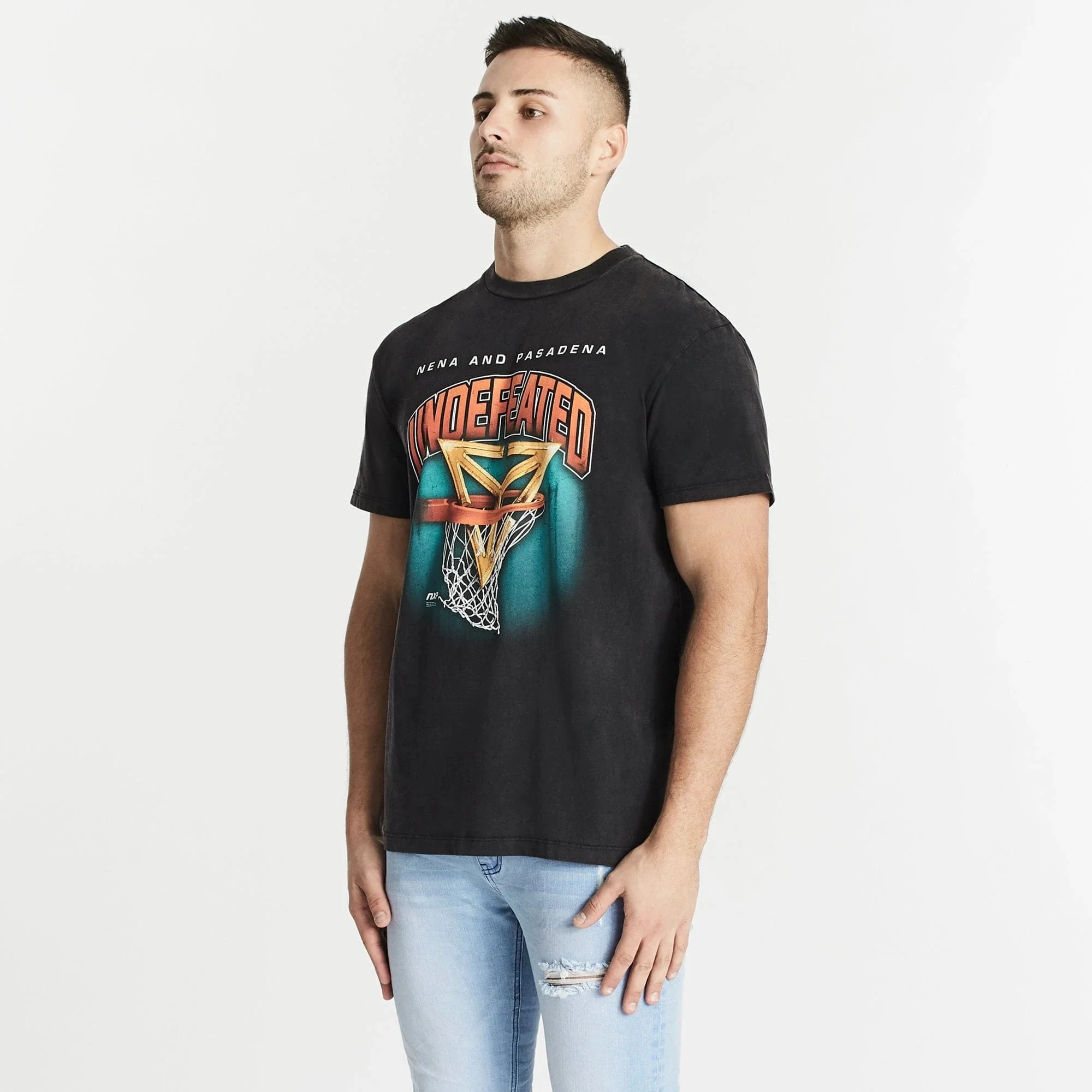 NENA & PASADENA Mens Buckets Relaxed Tee Shirt - Image 4