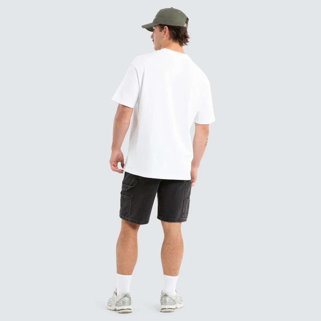 NENA PASADENA Mens Buffer Box Fit Tee in White - Image 4