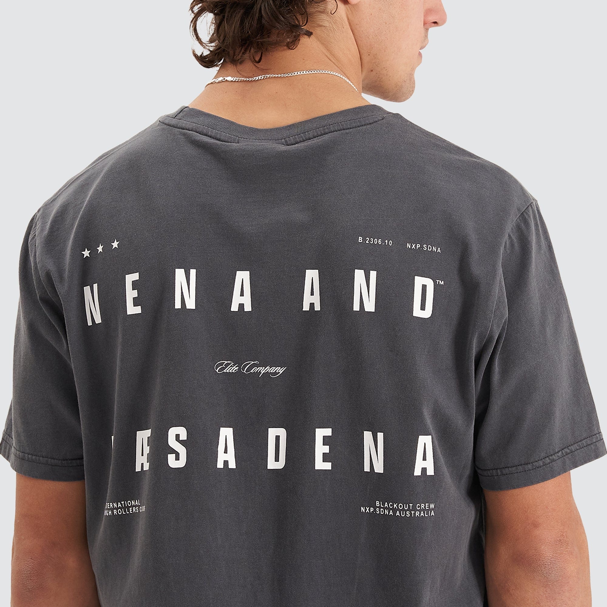 NENA & PASADENA Mens Deuce Cape Back Tee Shirt - Pigment Asphalt - Image 5