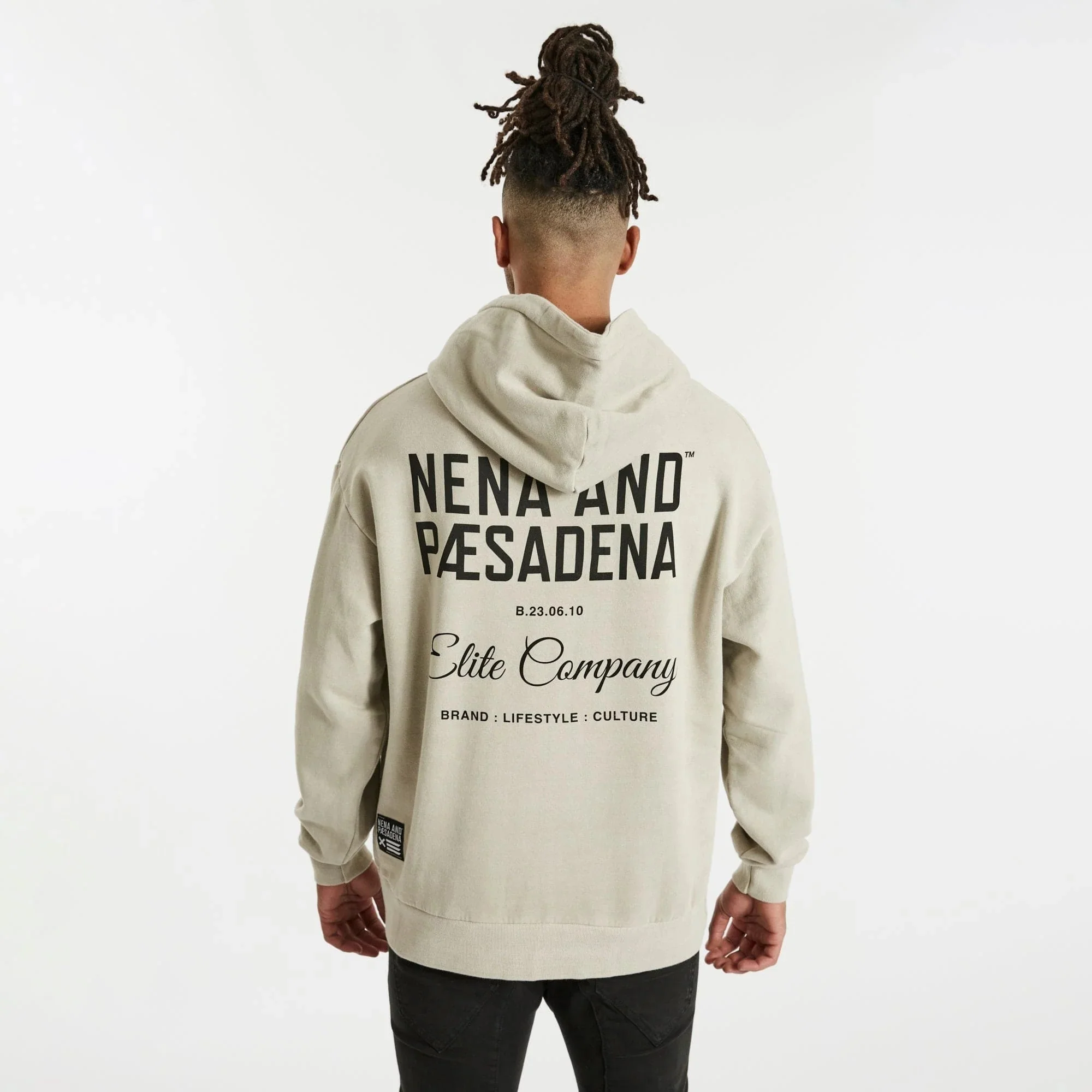 NENA PASADENA Mens Elite Co. Relaxed Hooded Sweater Pigment Sand - Image 7