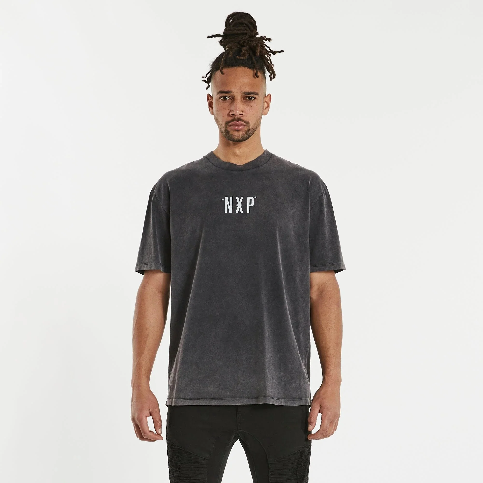 NENA PASADENA Mens Notorious Box Fit Scoop Back Tee Shirt Mineral Black - Image 6
