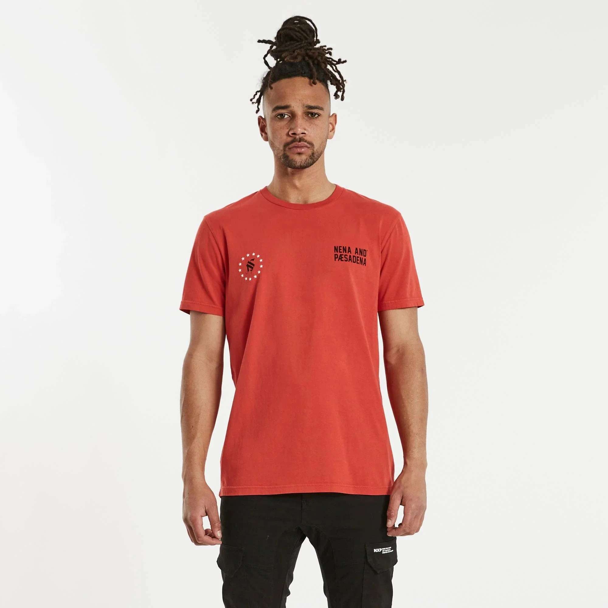 NENA & PASADENA Mens Silverlight Cape Back Tee Shirt Pigment Poppy Red - Image 5