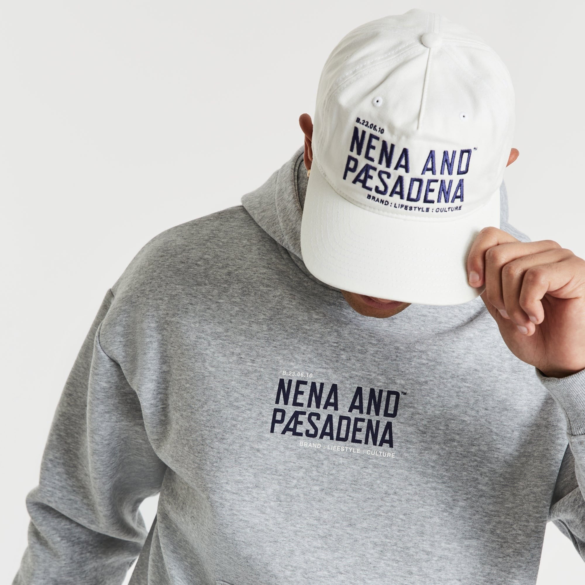 NENA & PASADENA Mens Tournament Relaxed Hoodie Sweater Grey Marle - Image 10