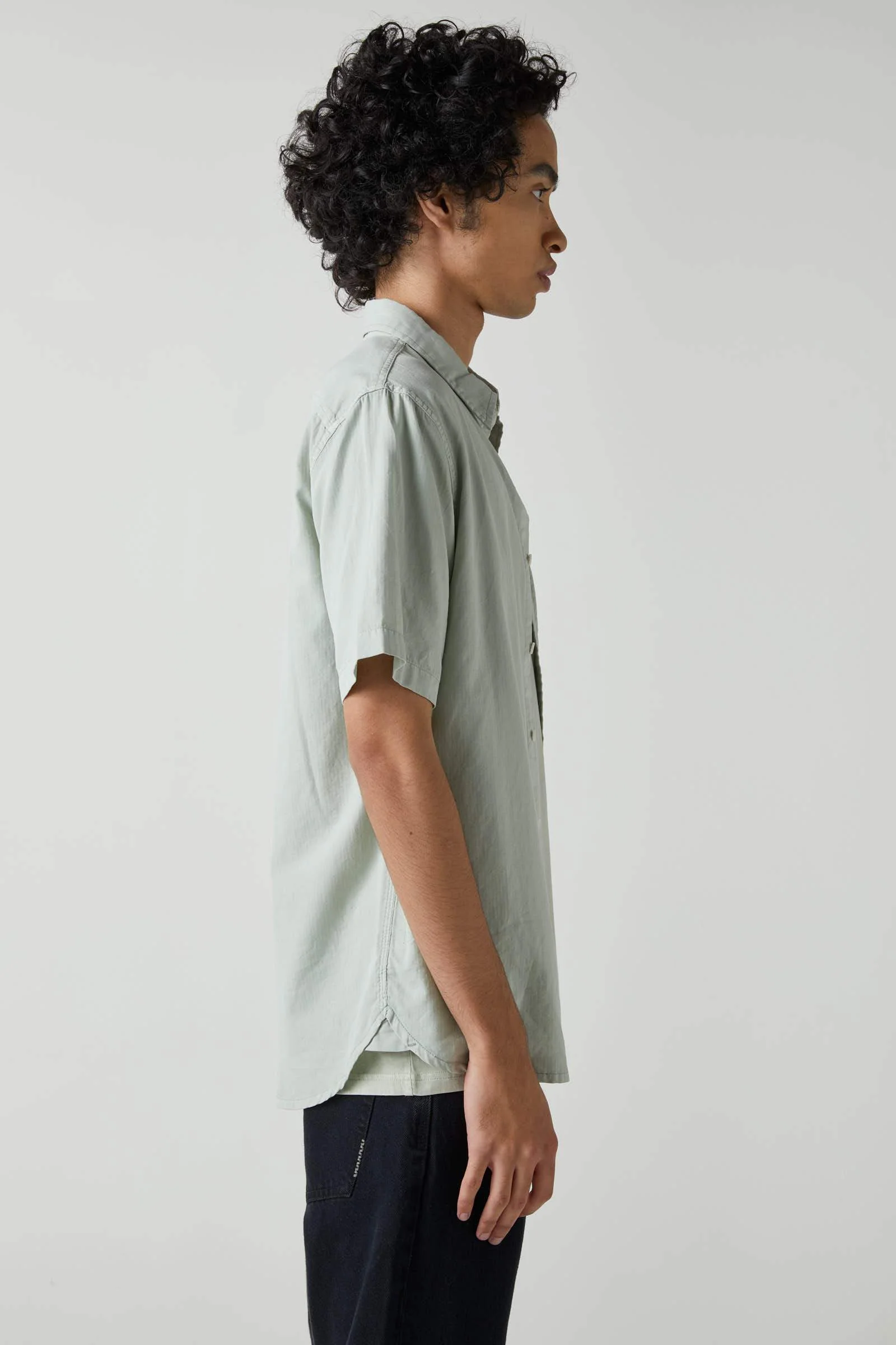 NEUW Mens Everyday HB Short Sleeve Shirt - Washed Organic Sage - Image 6