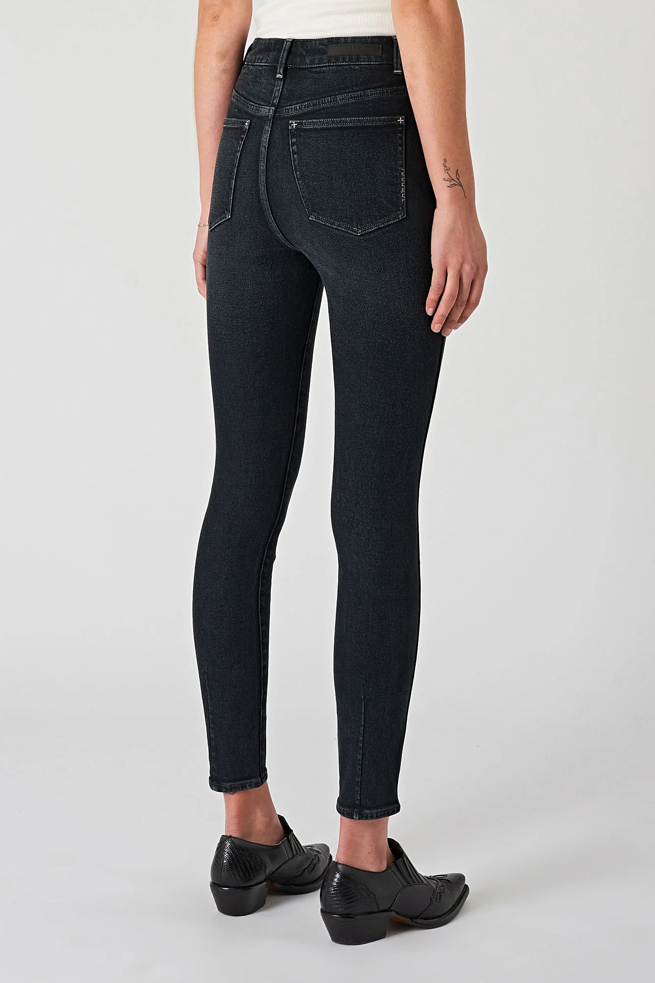 Neuw WOMENS MARILYN SKINNY HIGH RISE JEANS - MYSTERY - Image 3