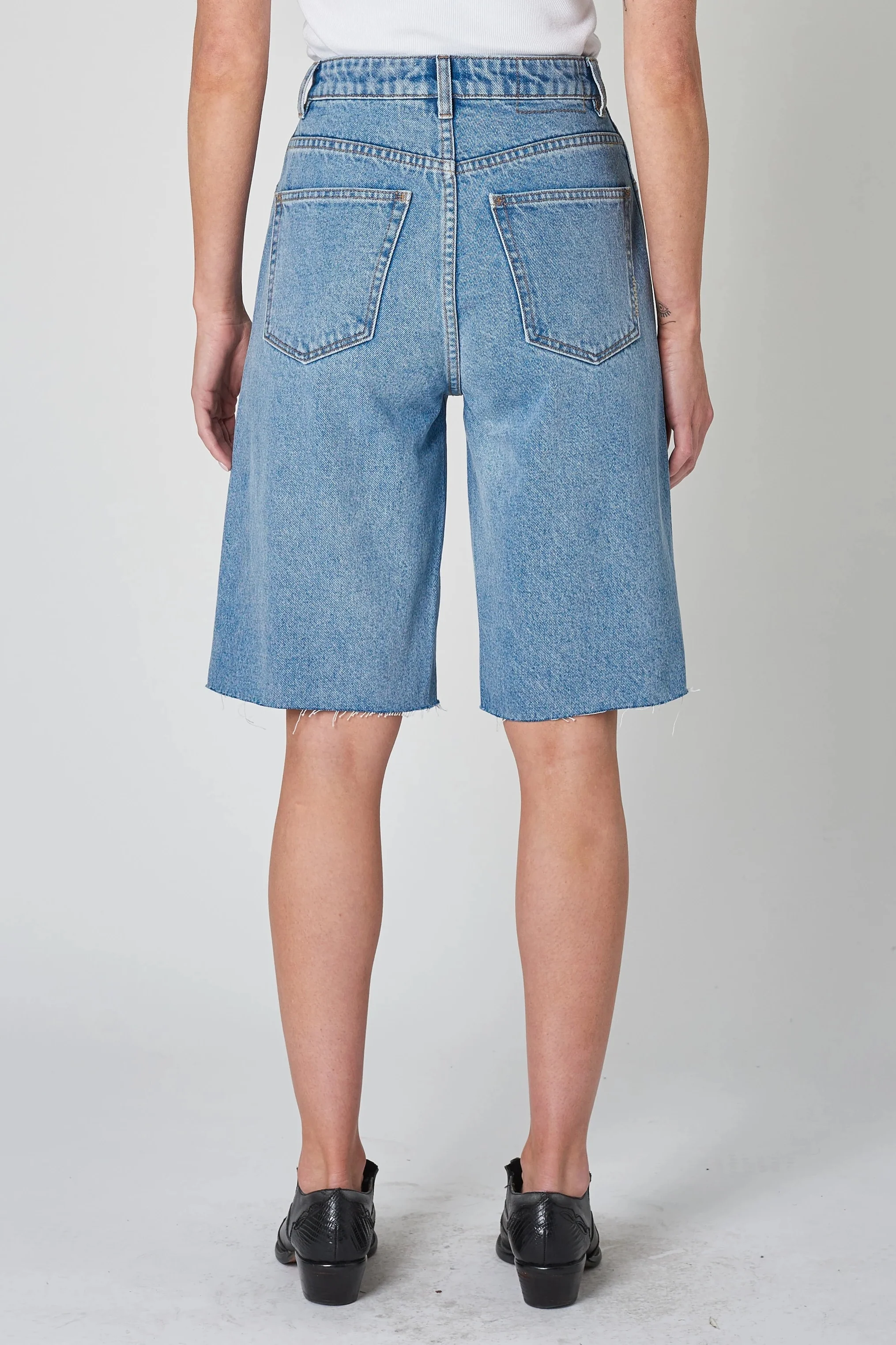 NEUW Womens Sade Denim Short - Serene Blue - Image 7