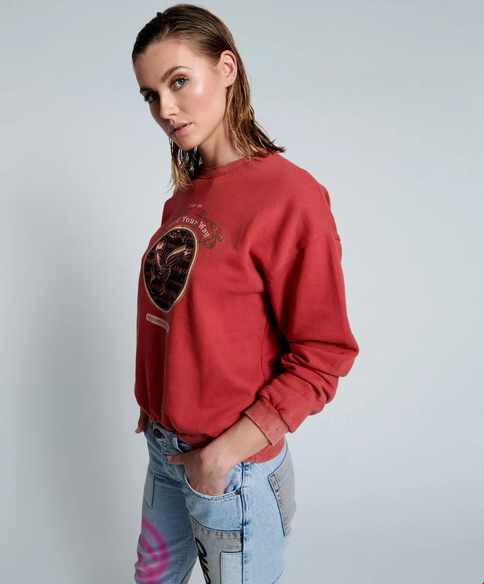 ONETEASPOON Womens Moblack Find Your Way Unisex Sweater - Red - Image 9