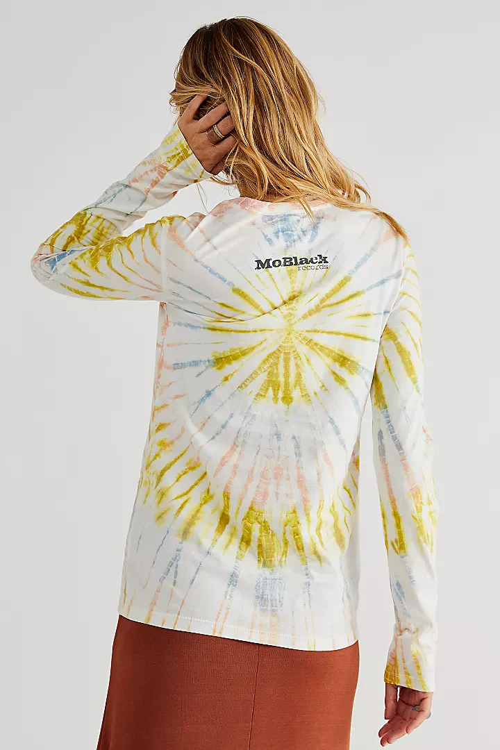 OneTeaspoon WOMENS MOBLACK MIND FREQUENCIES FITTED FERN LONG SLEEVE TEE - TIE DYE - Image 5