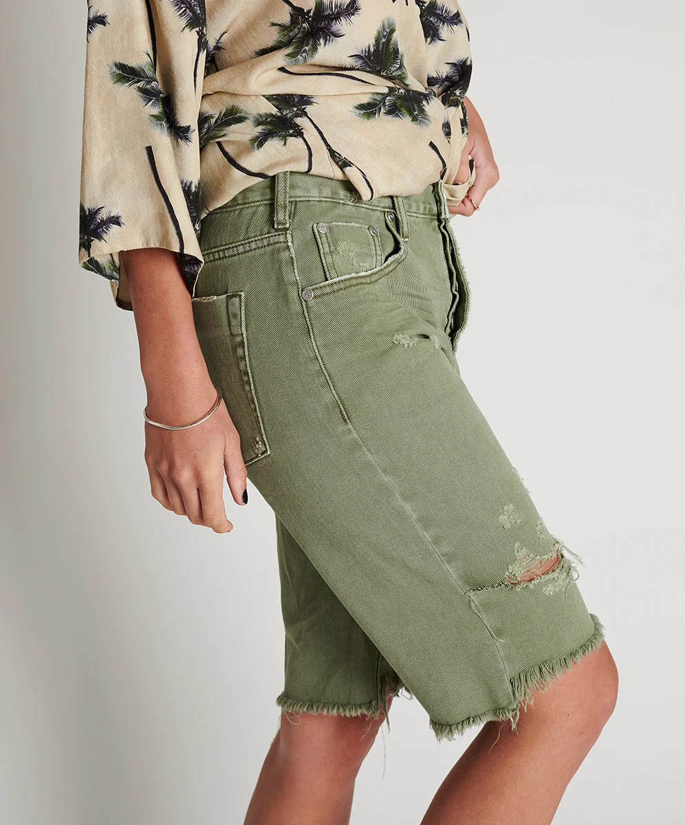 OneTeaspoon WOMENS SUPER KHAKI CUT OFF TRUCKERS MID WAIST LONG LENGTH SHORT - SUPER KHAKI - Image 5