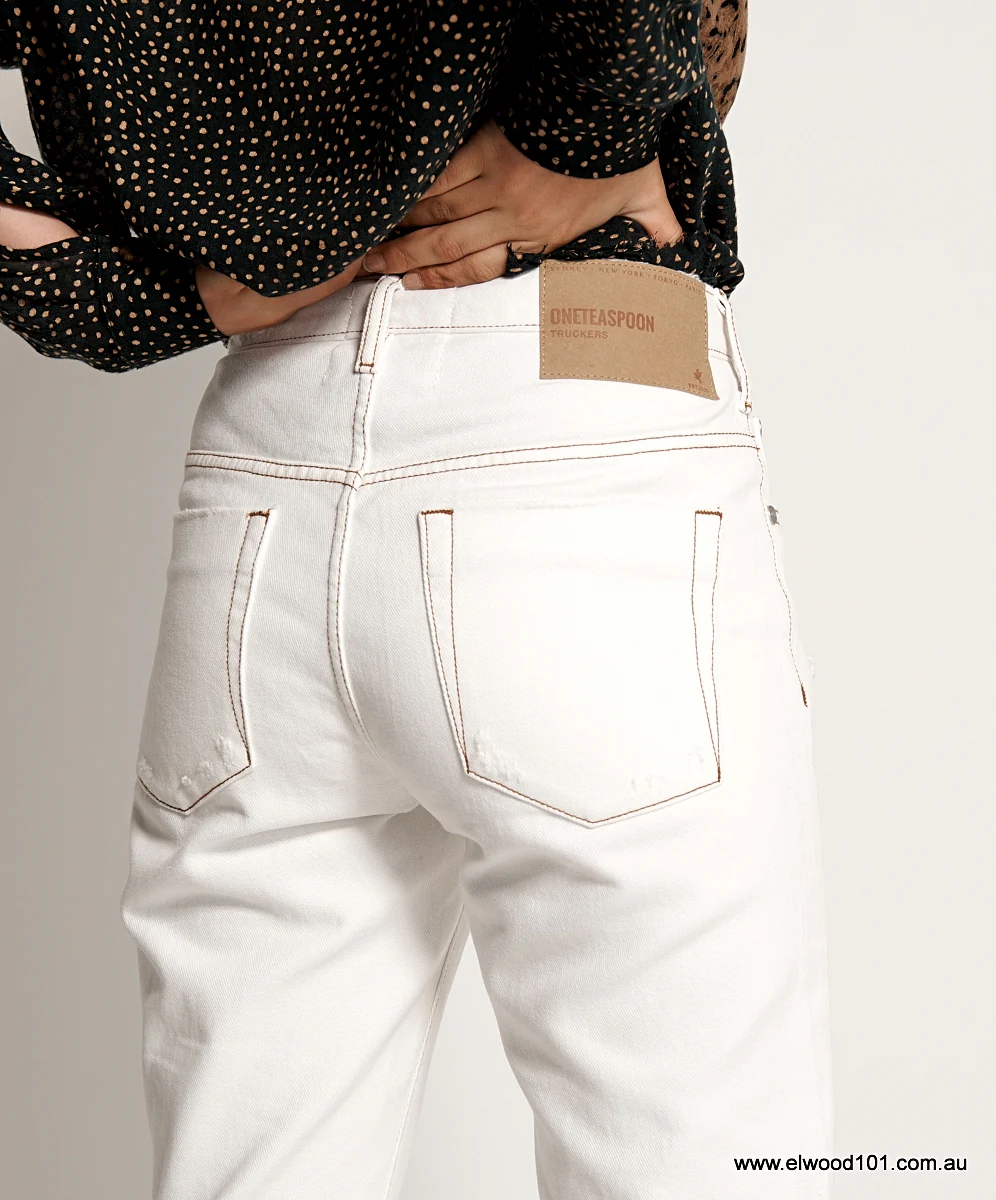 OneTeaspoon WOMENS WHITE BEAUTY TRUCKERS MID RISE STRAIGHT LEG JEANS - WHITE BEAUTY - Image 3