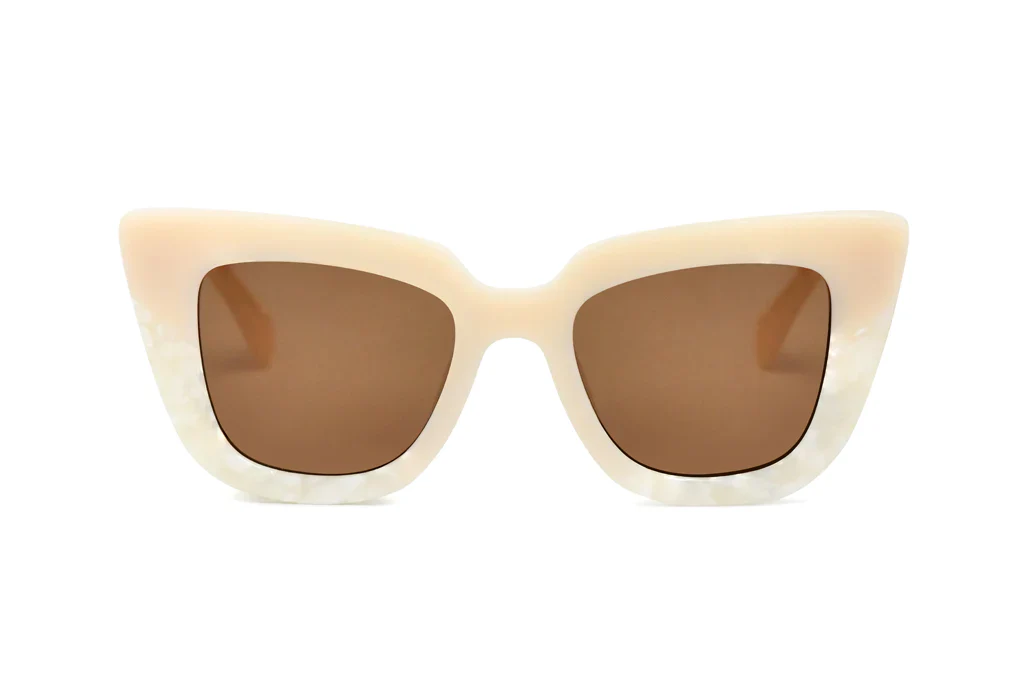 OSCAR & FRANK Fairfax & 3rd Sunglasses - Cream Pearl - Image 3