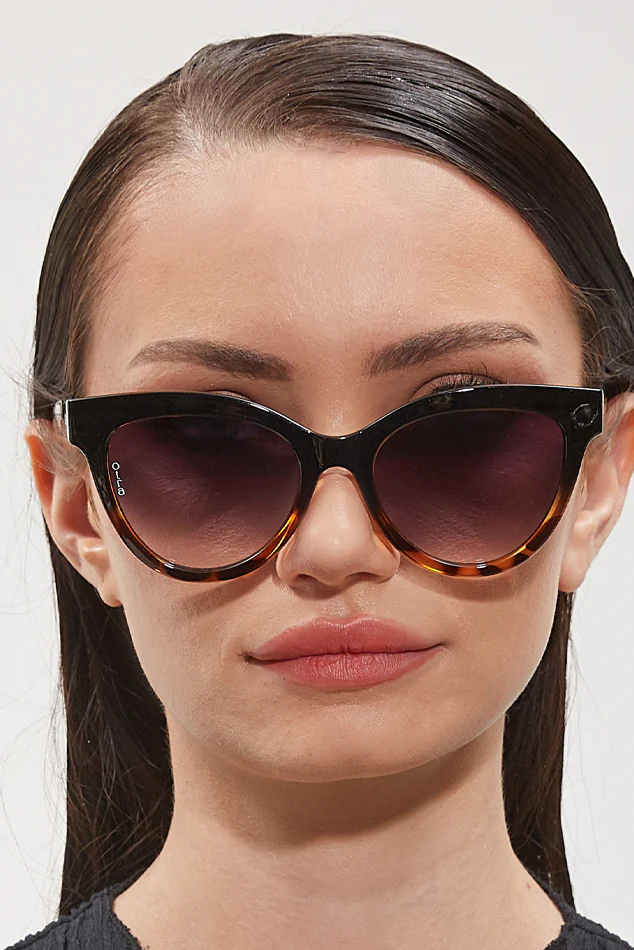 OTRA EYEWEAR Lola Sunglasses -Black to Tort/ Smoke Fade - Image 2