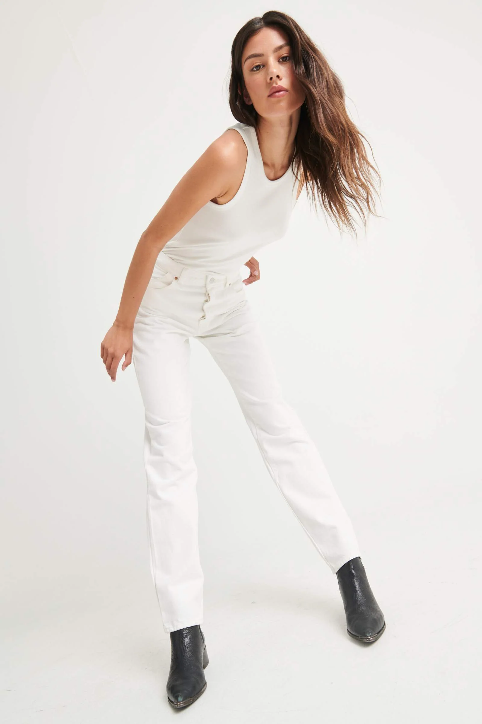 Rollas WOMENS CLASSIC STRAIGHT JEAN - VINTAGE WHITE - Image 3