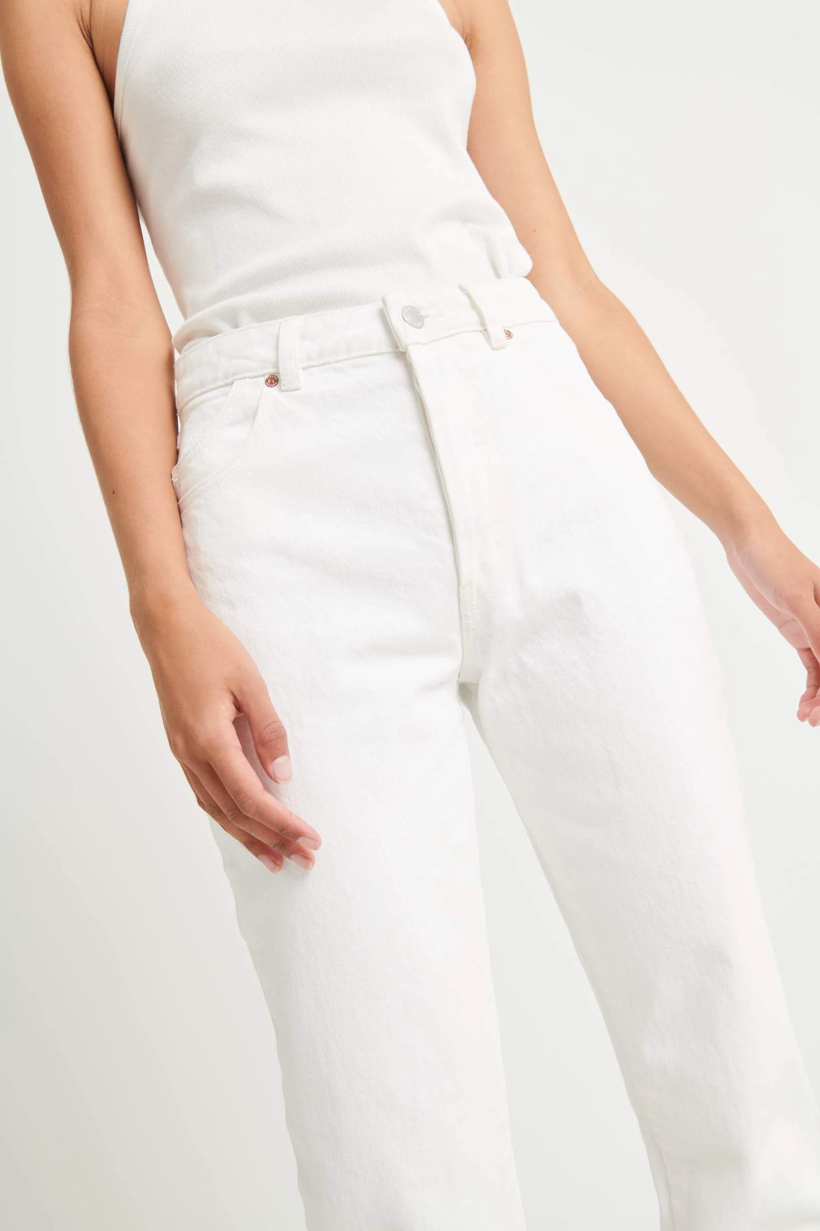 Rollas WOMENS CLASSIC STRAIGHT JEAN - VINTAGE WHITE - Image 6