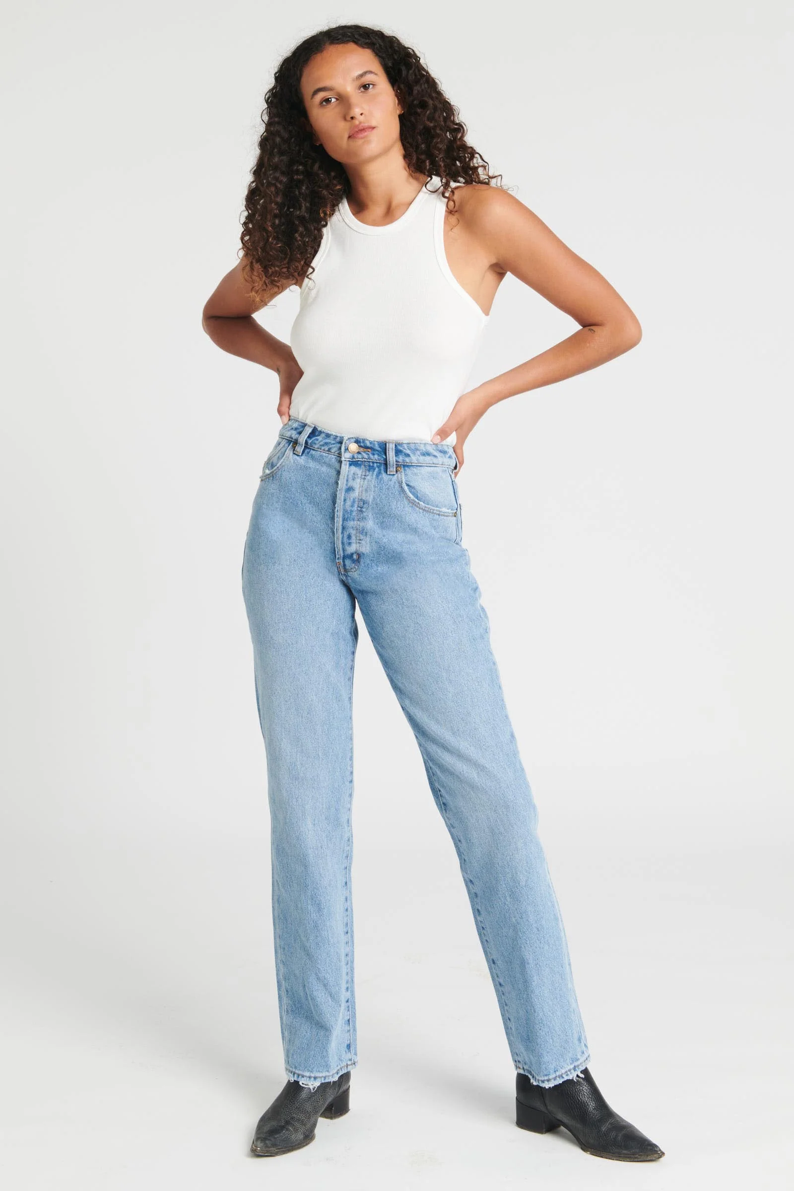 ROLLAS Womens Classic Straight Jeans 90's Blue - Image 16