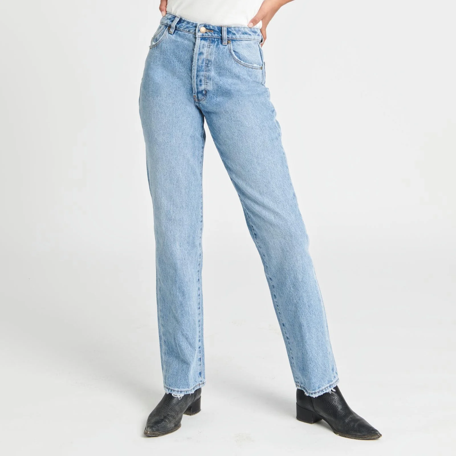 ROLLAS Womens Classic Straight Jeans 90's Blue - Image 17