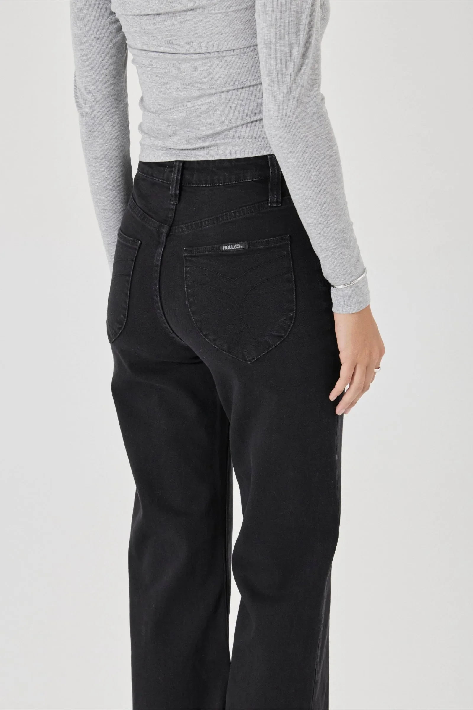 ROLLA'S Womens Eastcoast Flare Denim Jeans in Noir - Image 4