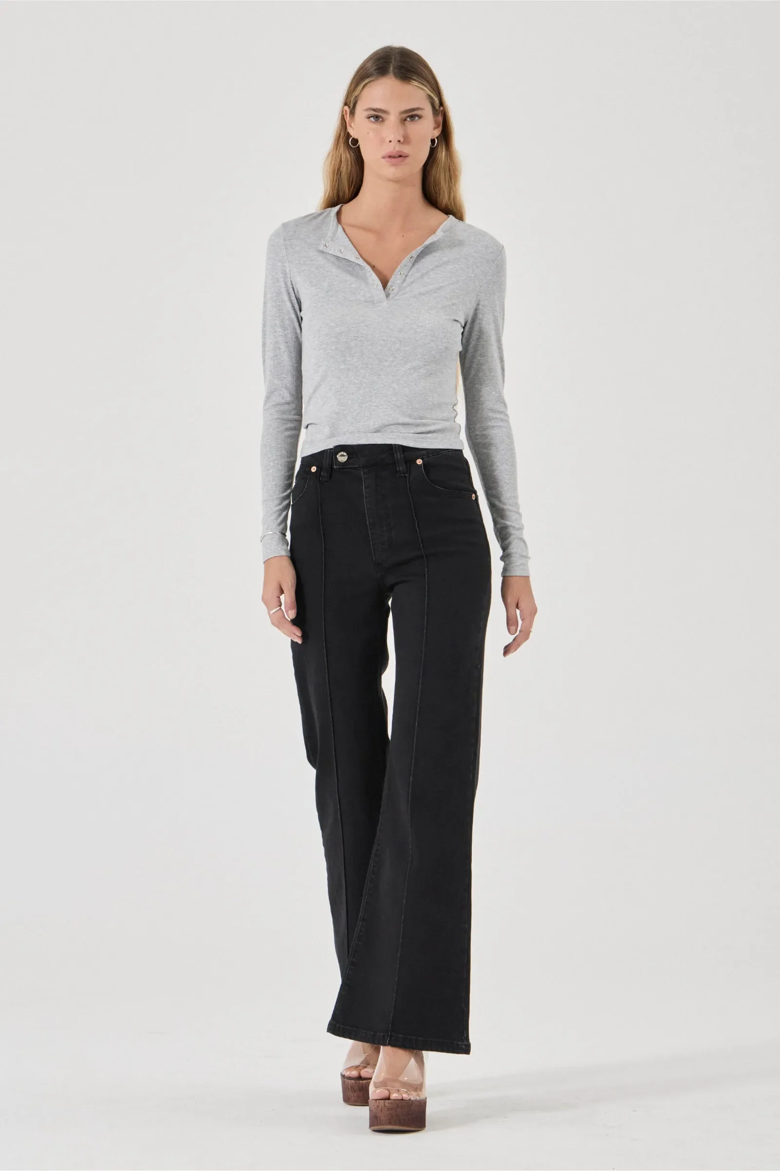 ROLLA'S Womens Eastcoast Flare Denim Jeans in Noir - Image 6